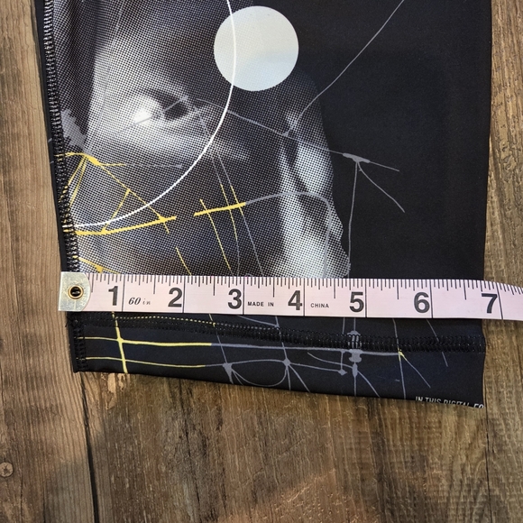 Reebok Speedwick Workout Capri Leggings Black Print XL New With Tags - Picture 8 of 9